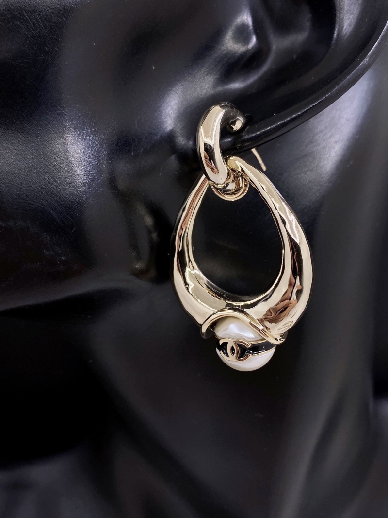 Ch**el earrings